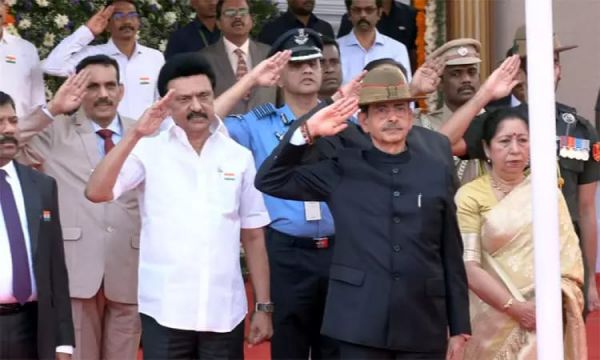 देश का 77वां गणतंत्र दिवस: मरीना बीच पर भव्य समारोह, राज्यपाल आर.एन. रवि ने फहराया तिरंगा