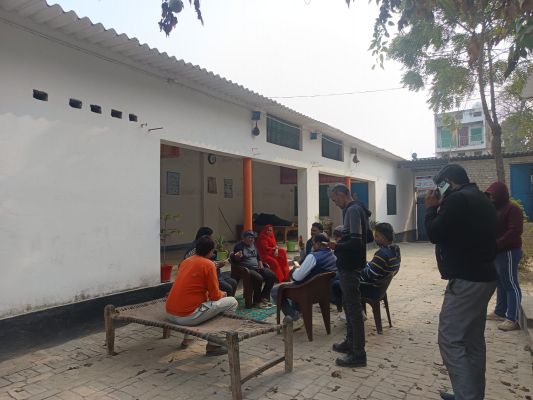 अजित पवार के साथ विमान हादसे में मरने वालाें में यूपी की पिंकी माली भी, पैतृक गांव शोक में