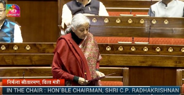 वित्तमंत्री ने आर्थिक सर्वेक्षण पेश किया, राज्यसभा की कार्यवाही स्थगित