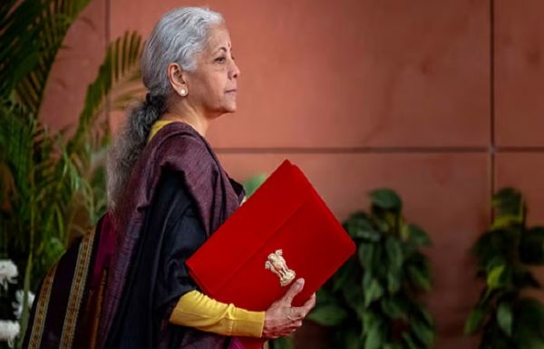 बजट: वित्तमंत्री का लोकसभा में बजट भाषण शुरू