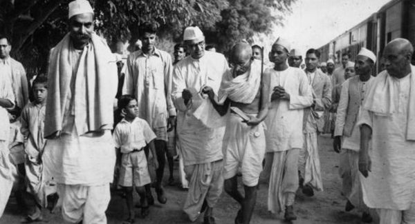 इतिहास के पन्नों में 12 मार्च : आज ही के दिन शुरू हुई थी ऐतिहासिक दांडी यात्रा, जिससे ब्रिटिश शासन को दी गई चुनौती