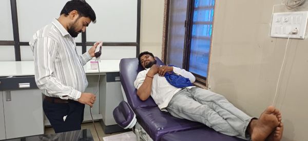 दमोह जिला अस्पताल के ब्लड बैंक में रक्त संकट गहराया, दुर्लभ ब्लड ग्रुप की कमी बनी बड़ी चुनौती
