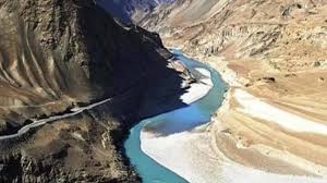  भारत की सूखती नदियां