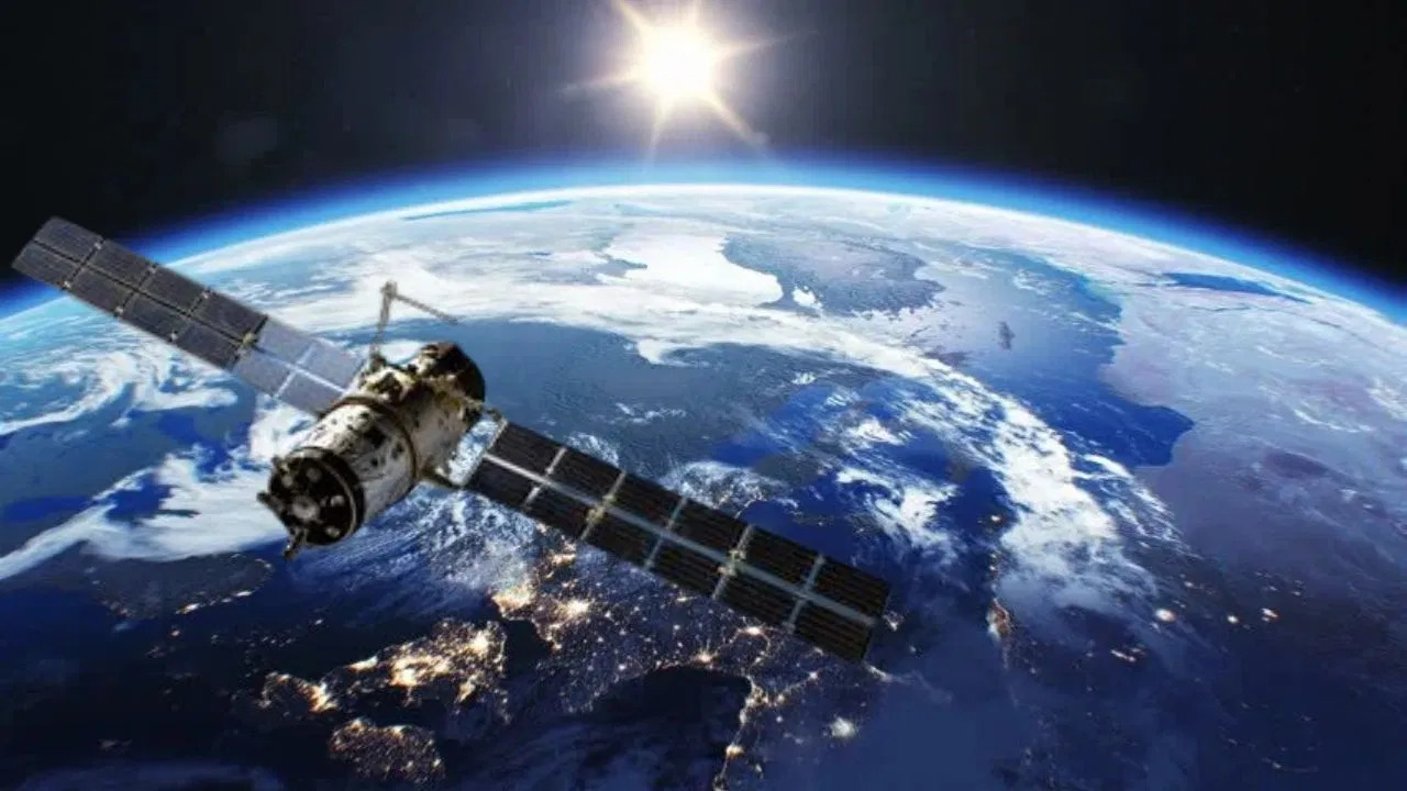 अब धरती पर बिजली का आगमन अंतरिक्ष से होगा, बिना खंभों और तारों के जानिए, यह कैसे आम घरों तक पहुंचेगी 