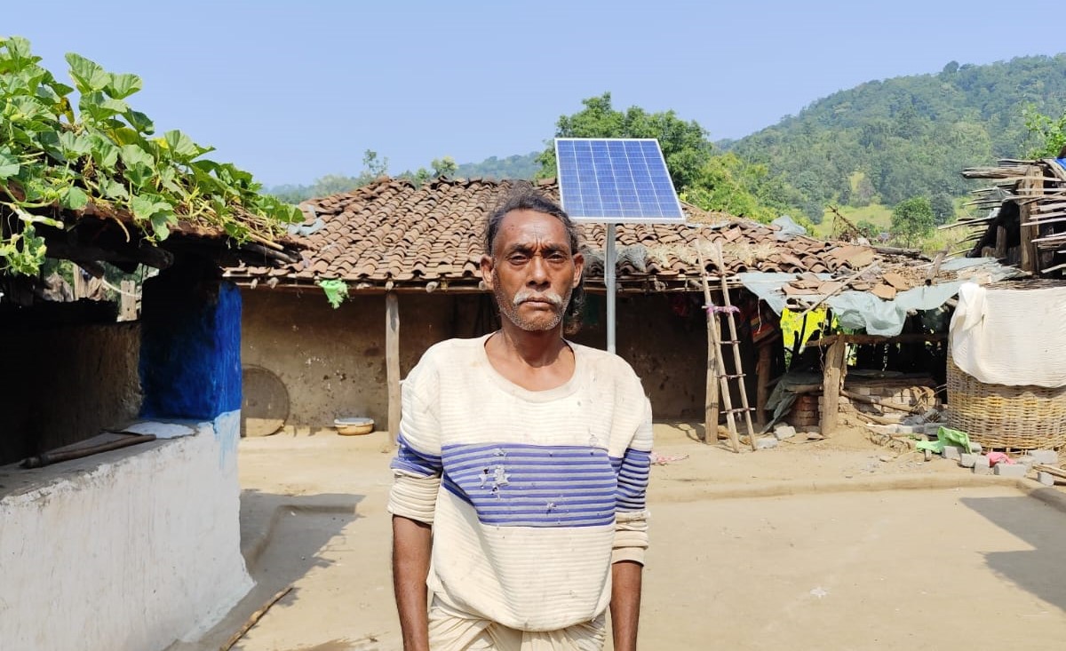 सौर ऊर्जा से रोशन हुए 25 बैगा परिवारों के आशियाने