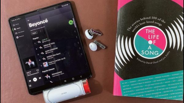 Nothing Ear Stick is a pair of sound cans that are also a conversation starter