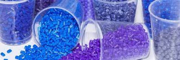 प्लास्टिक का आविष्कार किसने और क्यों किया?