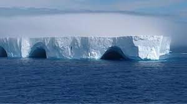 हिमशैल (आइसबर्ग) से पीने का पानी
