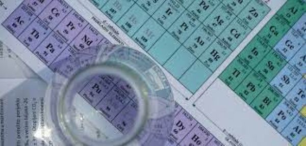 क्या विज्ञान के अध्याय सोच-समझकर हटाए गए ?