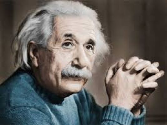 आधुनिक समय में भौतिकी को सरल बनाने में बहुत बड़ा योगदान- अल्बर्ट आइंस्टीन