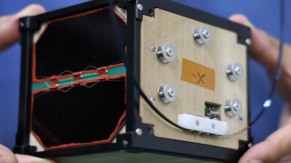 दुनिया का पहला लकड़ी का सैटेलाइट LignoSat लॉन्च 