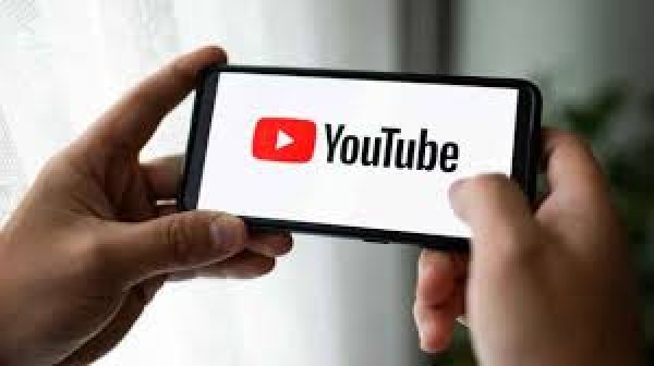 "YouTube की 20 साल की यात्रा: 20 अरब वीडियो अपलोड, 19 सेकंड के वीडियो से हुई शुरुआत"