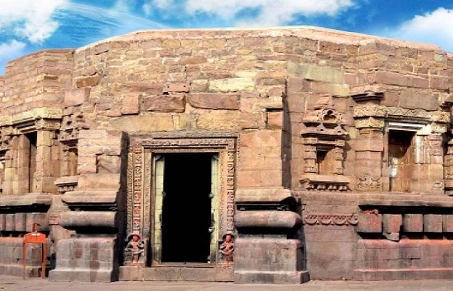 बिहार के कैमूर जिले में मां मुडेश्वरी मंदिर में दी जाती है रक्त विहिन बली