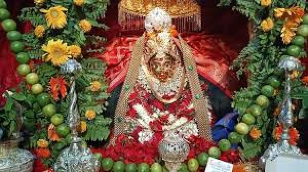 स्वच्छता का संदेश देती हैं शीतला माता