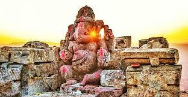 एक रहस्यमय संसार में पंहुचा देती हैं बस्तर की संस्कृति और विरासत 