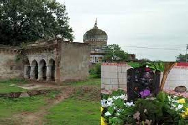 ऐसा शिवमंदिर जहां सैकड़ों सालों से नहीं पड़ा ताला