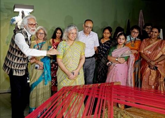 राष्ट्रीय हथकरघा दिवस से पहले वस्त्र मंत्रालय द्वारा 'अपनी बुनाई को जानें' अभियान शुरू किया गया
