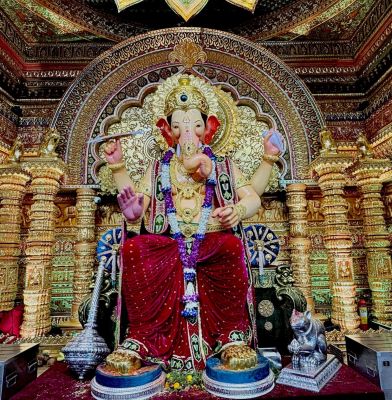  पूरे महाराष्ट्र में धूमधाम से मनाई गई गणेश चतुर्थी, पर्यावरण-अनुकूल उत्सव पर विशेष बल