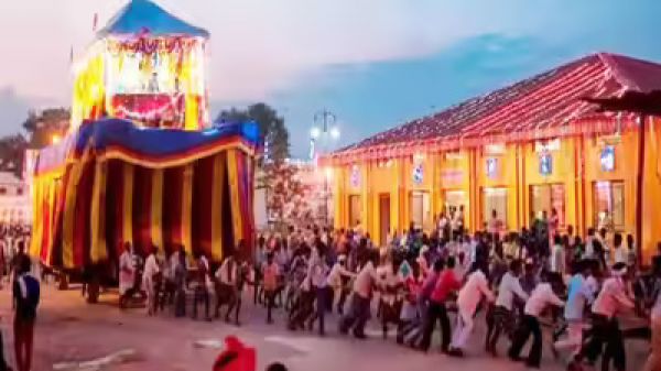 कुम्हड़ाकोट में नवाखनी-बाहर रैनी पूजा विधान के साथ बस्तर दशहरा के विजय रथ की देर रात्रि हाेगी वापसी