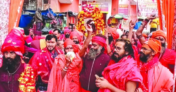  मां भगवती जागरण से पूर्व निकाली माता मायादेवी की शोभायात्रा